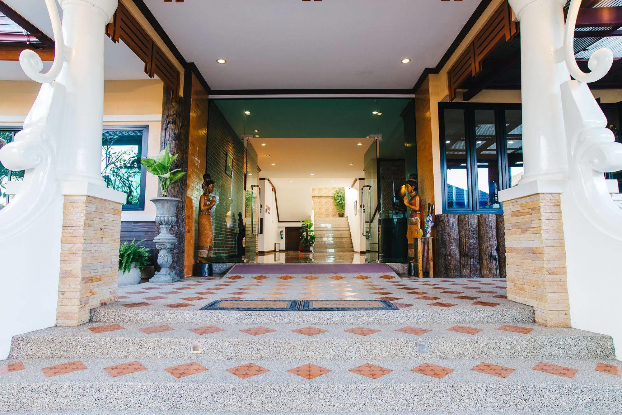 Capital O 727 Be One Resort Chiang Rai Exterior foto
